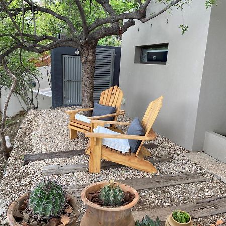 Herzinger Boutique Guesthouse Klein Windhoek Exteriör bild