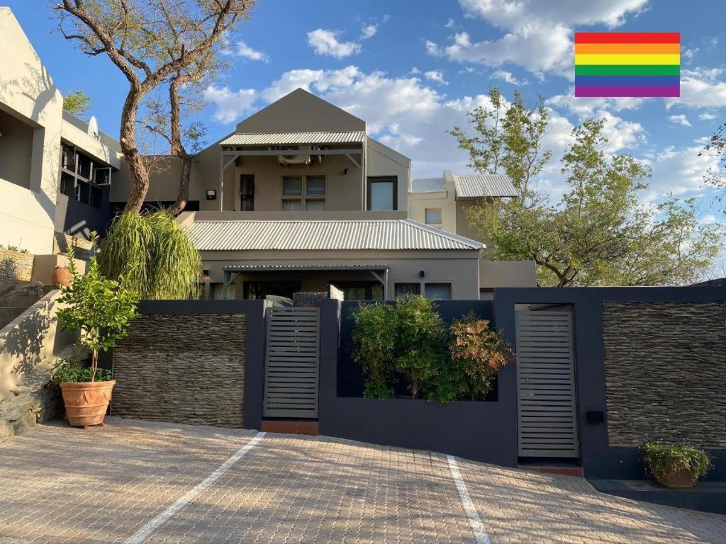 Herzinger Boutique Guesthouse Klein Windhoek Exteriör bild